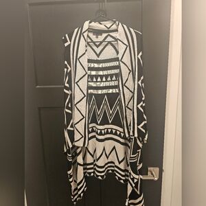 Geometric Black and White Women's Sweater